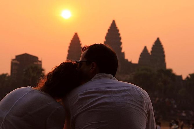 Angkor Sunrise Jeep Tour - Inclusive Breakfast & Lunch - Tour Highlights