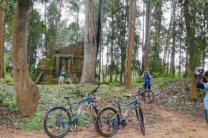 Angkor Temple Bike Tour from Siem Reap Inclusive of Lunch - What Makes This Tour Special