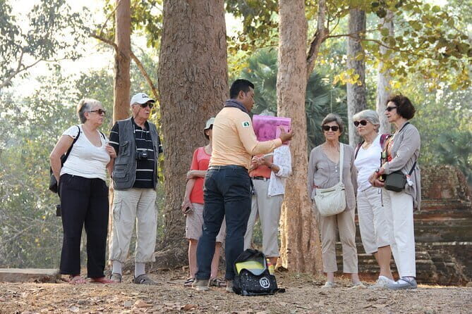 Angkor Temple Bike Tour from Siem Reap Inclusive of Lunch - FAQs