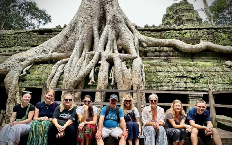 Angkor Temples Sunrise Tour - Breakfast is a pause, not part of the package