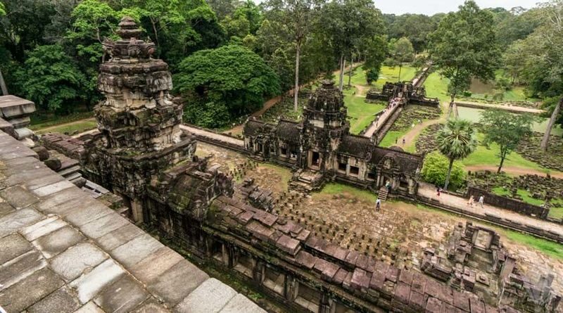 Angkor Temples Tour - Angkor Wat deserves time and attention