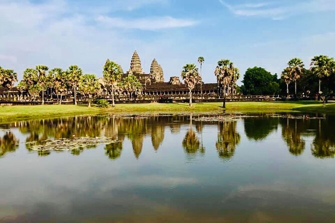 Angkor Tour Without Crowds With Professional Photographer - Professional Photographer