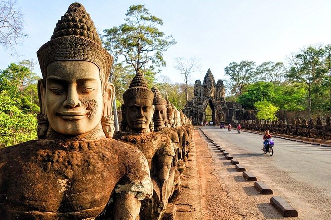 Angkor Wat and Royal Temples Private Tour From Siem Reap - Pricing Details