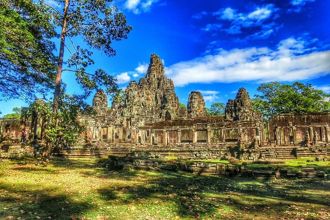 Angkor Wat Bayon Ta Prohm Temple Shared Tour - Traveler Tips