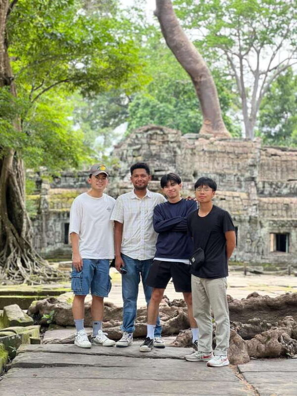 Angkor Wat Bike Tour with Lunch Included - End of the Tour and Refreshing Return