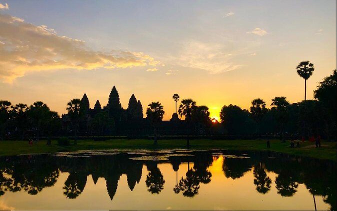 Angkor Wat Highlights and Sunrise Guided Tour from Siem Reap - The Sum Up