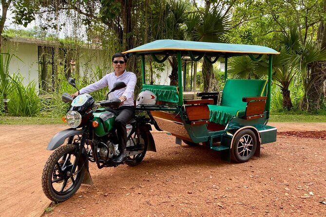 Angkor Wat Private Tour by Tuk Tuk with English Speakig Driver - Experience Details: Comfort, Duration & Extras