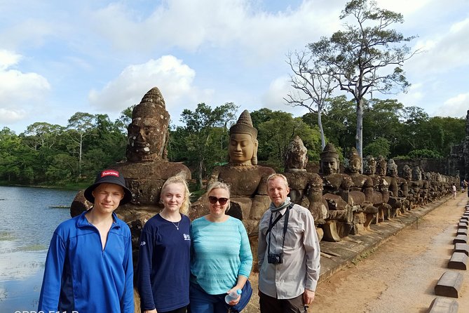 Angkor Wat Small Circuit Tour & Banteay Srey - The Sum Up
