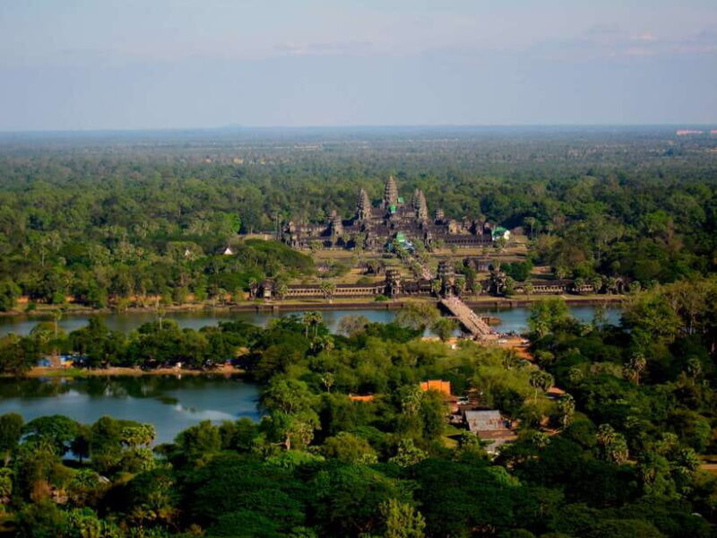Angkor Wat: Small-Group Tour with Balloon Ride and Lunch - Who Should Book This Tour?