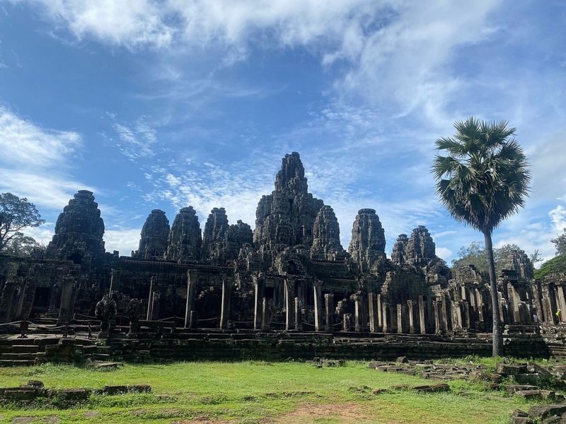 Angkor Wat Small Tour With Private Transportation - Ta Prohm and Banteay Kdei