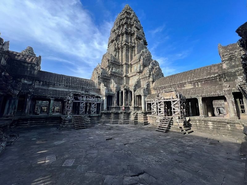Angkor Wat Small Tour With Private Transportation - Sunrise or sunset, and the timing puzzle