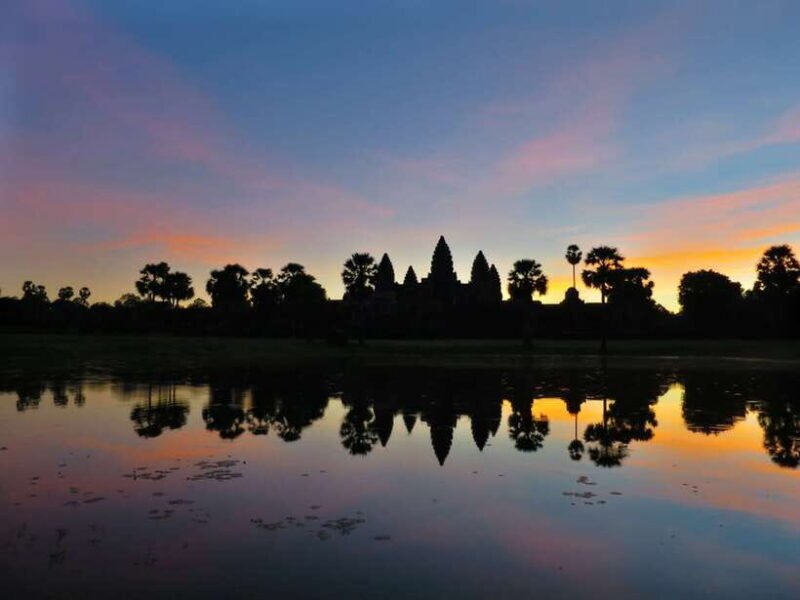 Angkor Wat: Sunrise 2.5 Days Temples & Tonle Sap-Small Group - Who Should Consider This Tour?