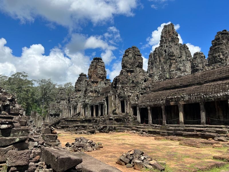 Angkor Wat Sunrise & Ancient Temples Small Group Bike Tour - Photos and the value of a local guide