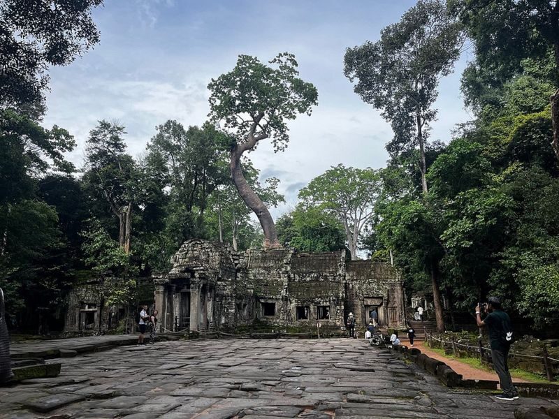 Angkor Wat Sunrise Full-Day Temple Experience - Bakheng may add a sunset finish