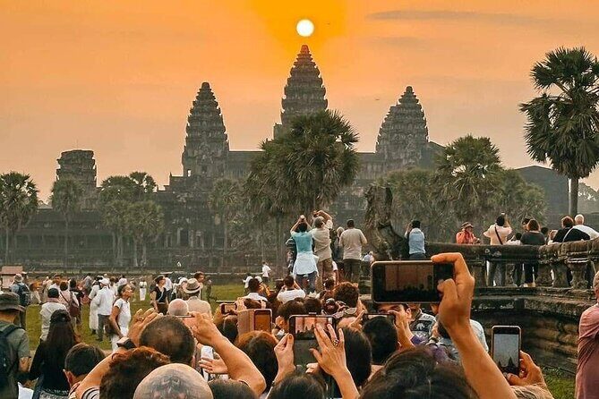 Angkor Wat Sunrise Shared Tours, Bayon, Ta Prohm & Kravan Temple - What’s Included and What’s Not