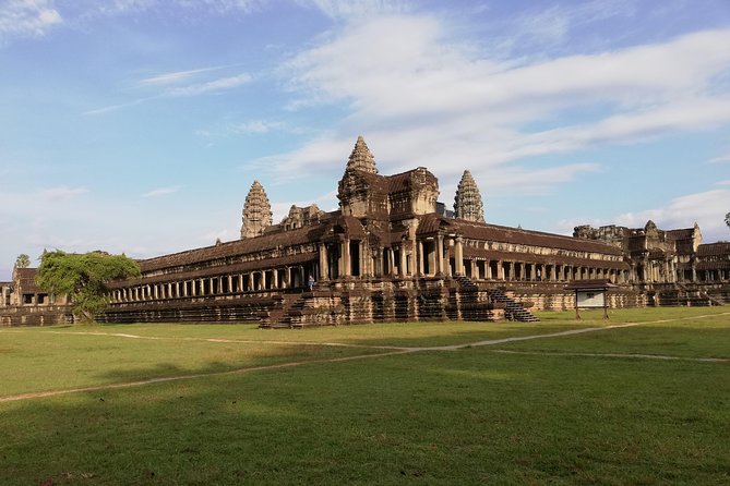 Angkor Wat Sunrise Small Group Tour - Common Questions