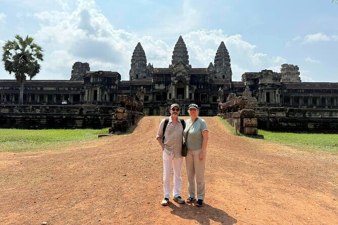 Angkor Wat Sunrise Small Group Tour Including Breakfast - Who Is This Tour Best For?