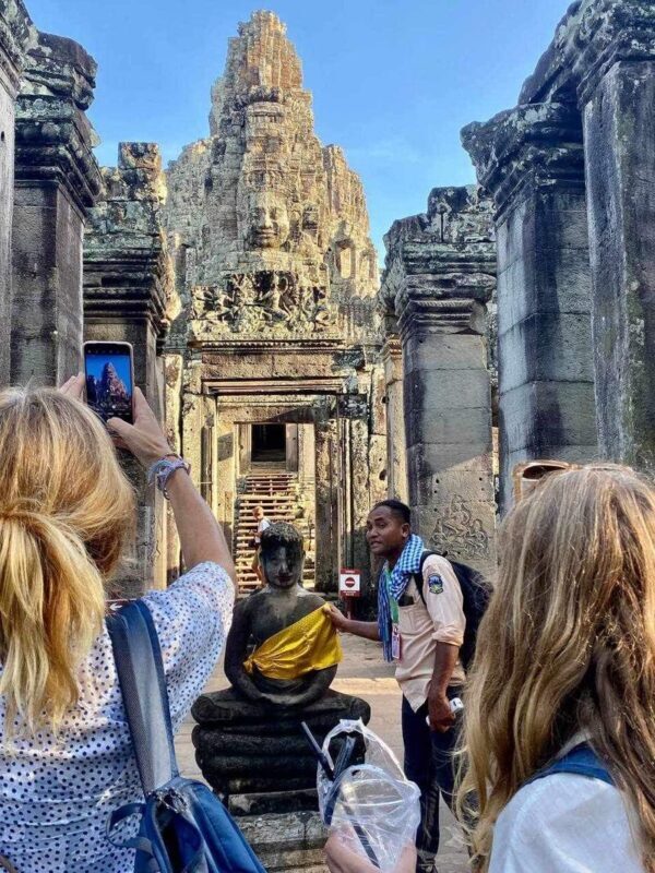 Angkor Wat Sunset Tour - Phnom Bakheng: the late-day finish