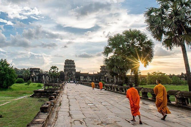 Angkor Wat, Ta Prohm, Angkor Thom, Bayon Temple Day Tour - The Itinerary in Detail