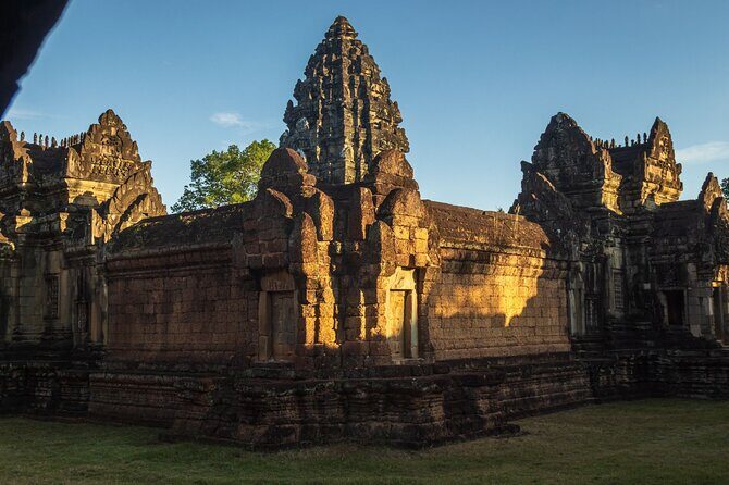 Angkor Wat Temple Sunset Shared Tour By Luxury Minivan - Who should consider this tour?