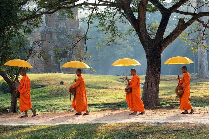 Angkor Wat Temples Tour With Entrance Ticket and Lunch - Cancellation Policy