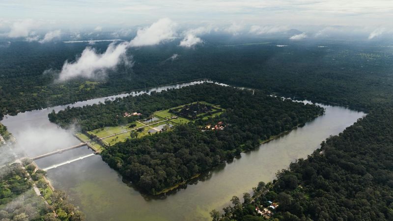 Angkot Wat Full-Day Sunrise or Sunset Tour & Guide from Siem Reap - Angkor Wat before the day warms up