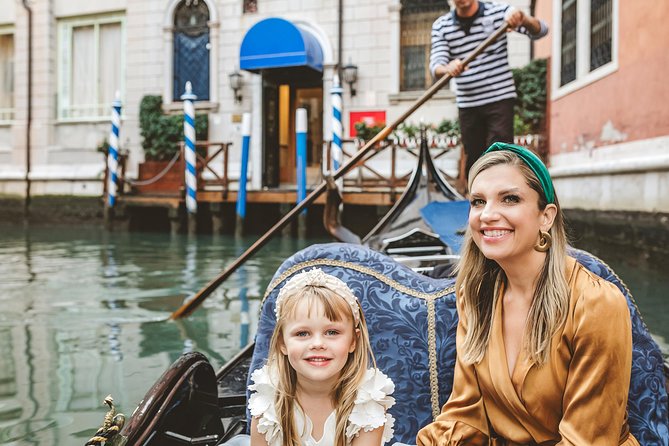 ANGLE - Photo Session in Venice With Local Photographer - Background