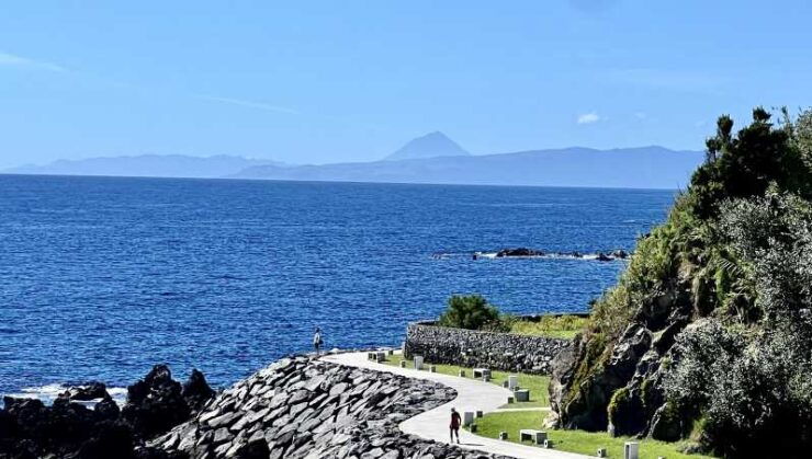 Angra Do Heroísmo: History, Monuments and Viewpoints - Good To Know
