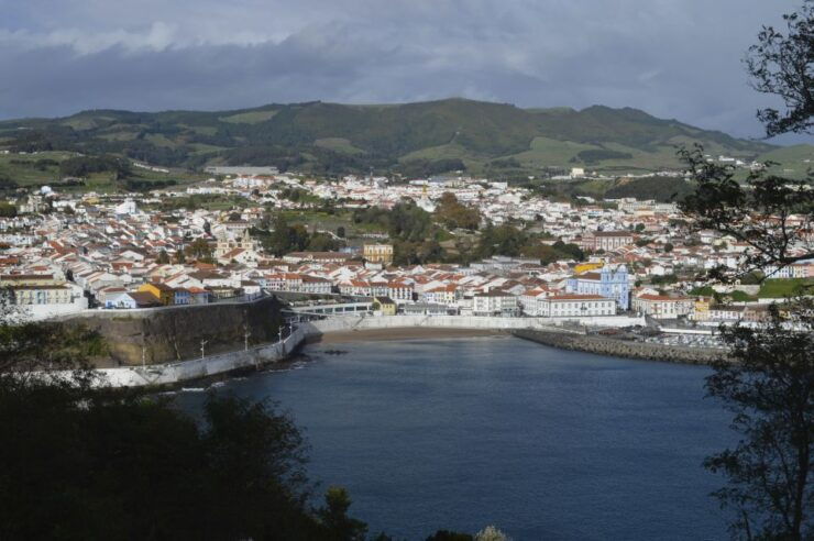 Angra Do Heroísmo: Landmarks Guided Walking Tour - Tour Experience