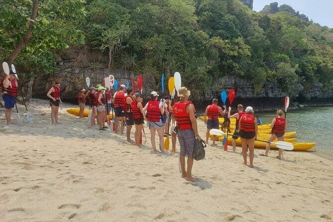 Angthong National Marine Park by Speedboat from Samui - Relaxing on the Beach & Final Moments
