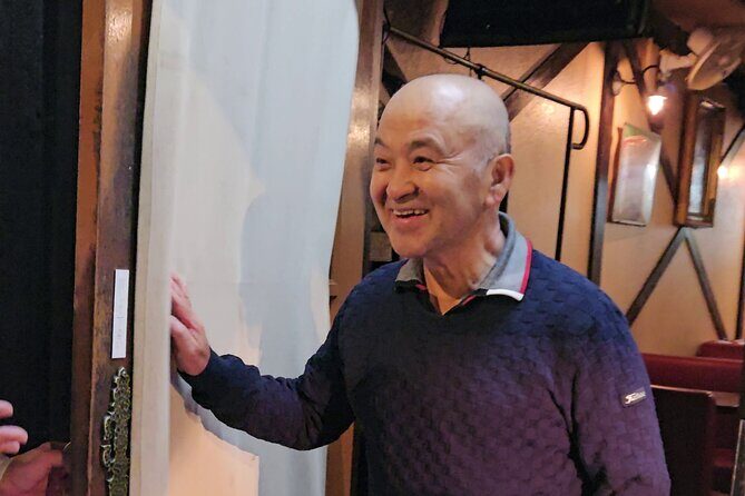 Anime Karaoke Night at a Local Bar in Tokyo + Yakitori - Starting Point and Timing