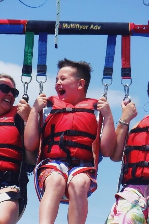 Anna Maria Island and Bradenton Beach: Parasailing Tour - Instructor and Group Size Information
