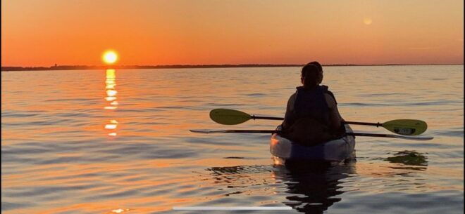 Anna Maria Island and Bradenton: Sunset Kayak Dolphin Tour - Meeting Point Details