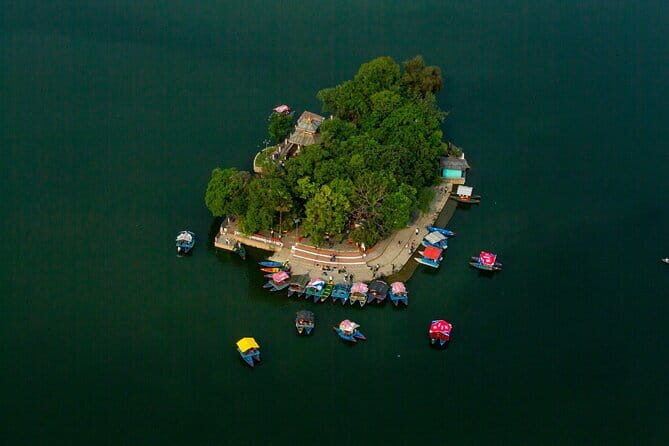 Annapurna Base Camp Trek - Food, Accommodation, and Guide Expertise