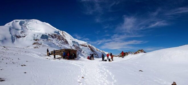 Annapurna Circuit Trek: Short 10 Days Full Board Package - Accommodation and Meals