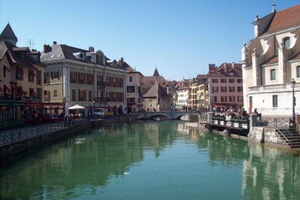Annecy: City Highlights Self-Guided Scavenger Hunt & Tour - Common Questions