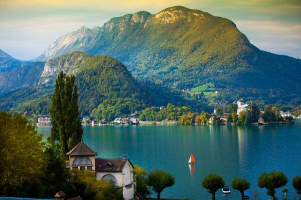 Annecy: City Highlights Self-Guided Scavenger Hunt & Tour - The Sum Up