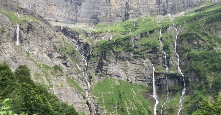 Annecy: Day Trip to the Cirque Du Fer-à-Cheval - Key Points