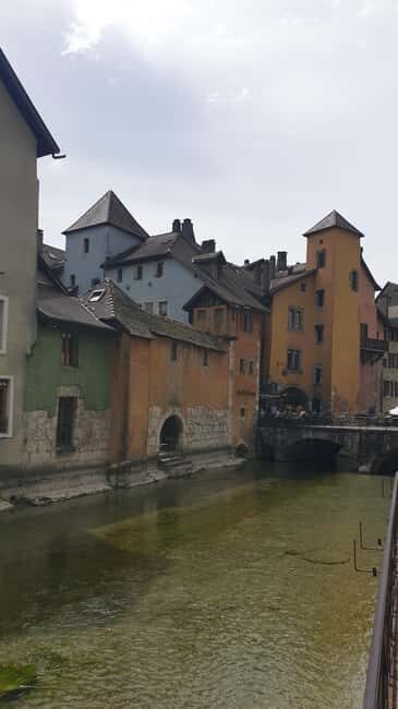 Annecy: enjoy an unforgettable city tour with a native guide - Why This Tour Offers Good Value