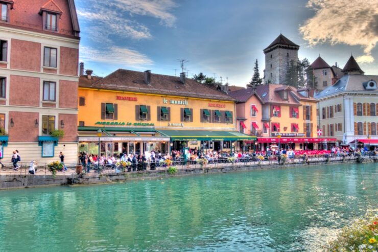 Annecy: First Discovery Walk and Reading Walking Tour - Booking Details