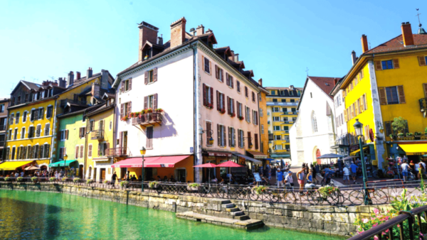 Annecy Gourmet Food Walking Tour - Scenic Walks Through Annecy