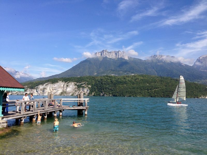 Annecy Half Day Tour from Geneva - Lake Annecy: make time for the water
