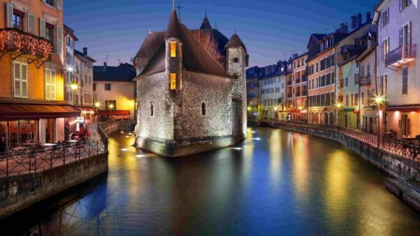 Annecy - Home Shopping Premium and Stand Up Paddle - Questions You May Have