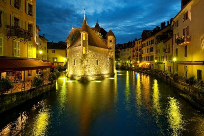 Annecy: Outdoor Escape Game - the Shadow of the Sword - Experience Highlights