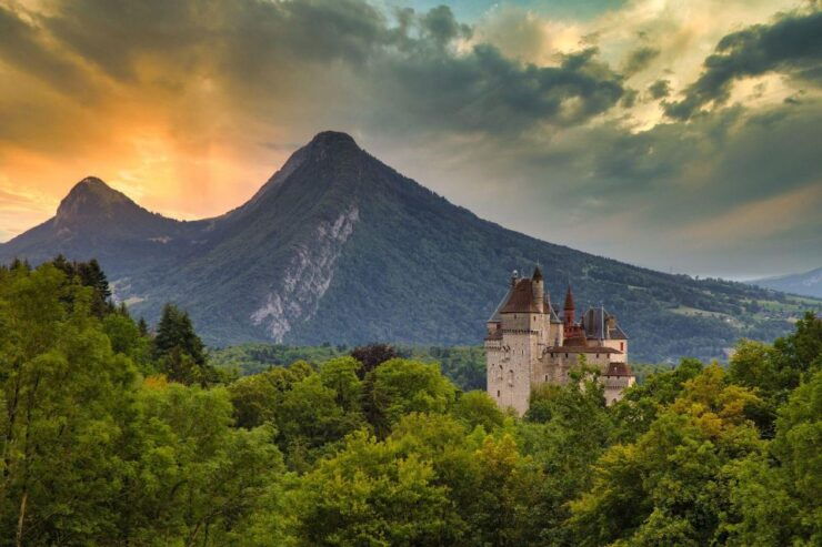 Annecy: Private Guided Walking Tour - Roman Origins and Medieval Heritage