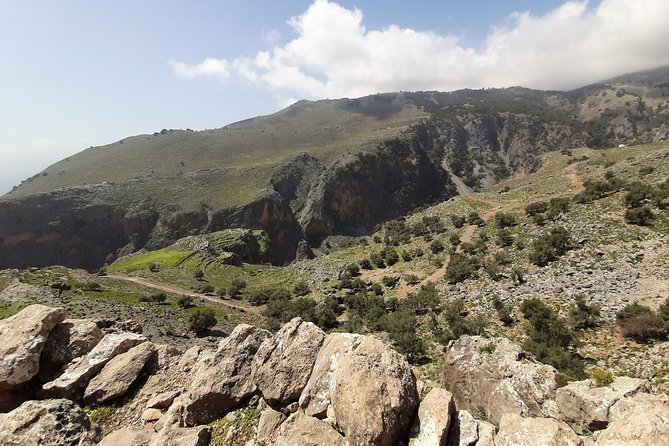 ANOPOLIS-LIVANIANA Roundhike Adventure - Best Time to Visit