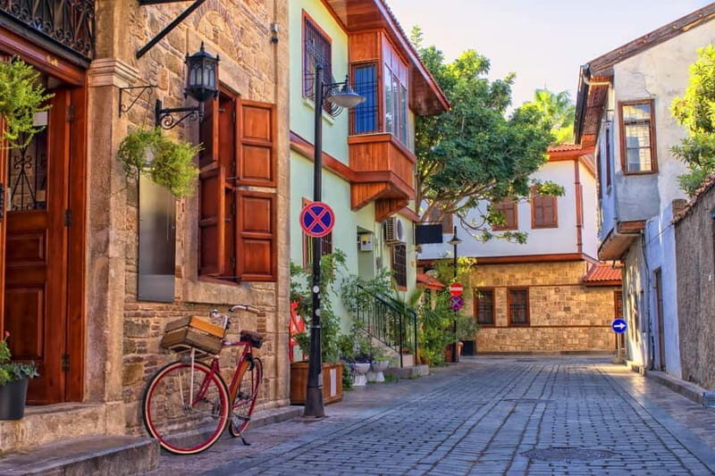 Antalya: Guided Old City Walking Tour of City Highlights - Discovering Kaleiçi: The Heart of Antalya