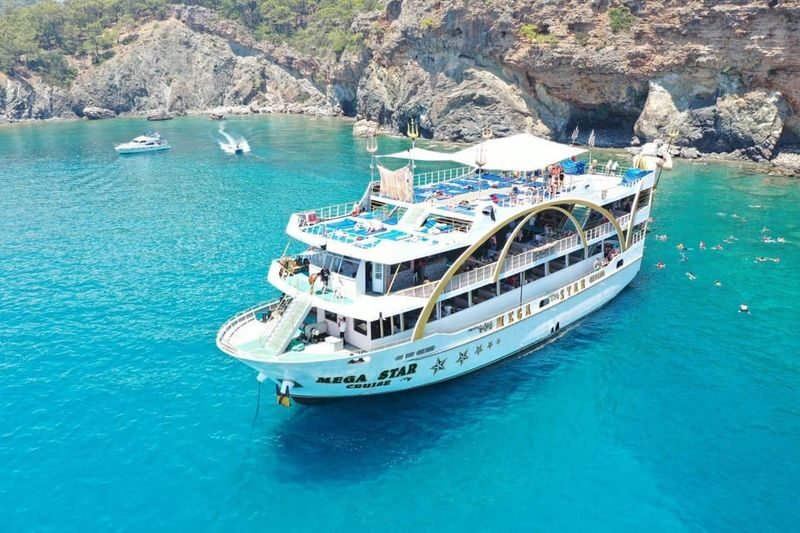 Antalya/Kemer Megastar Boat Tour w/Lunch & Hotel Pickup - A Kemer boat day built around two bays