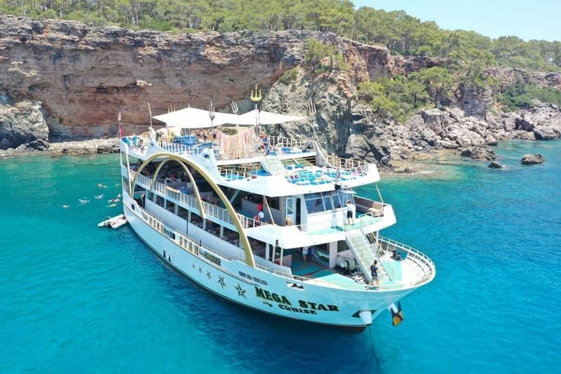 Antalya/Kemer Megastar Boat Tour w/Lunch & Hotel Pickup - Cleopatra Bay and Paradise Bay: what the stops offer