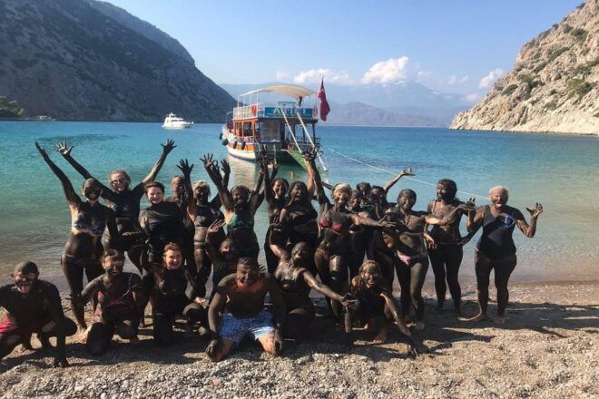 Antalya/Kemer: Porto Genoese Boat Trip & Mud Bath With Lunch - Activities on the Boat